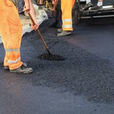 Driveway Snow Removal Preparation in Rawlins, WY